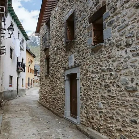 Cantal Sallent De Gallego Sencillo Y Acogedor Exterior photo