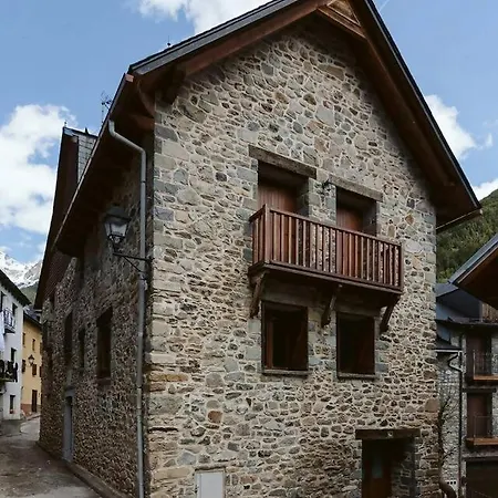 Cantal Sallent De Gallego Sencillo Y Acogedor Exterior photo