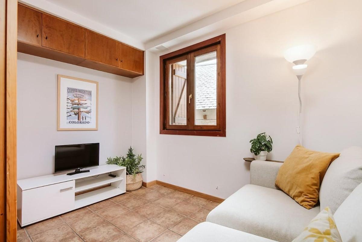 Cantal - Sencillo Y Acogedor Apartment Sallent de Gállego